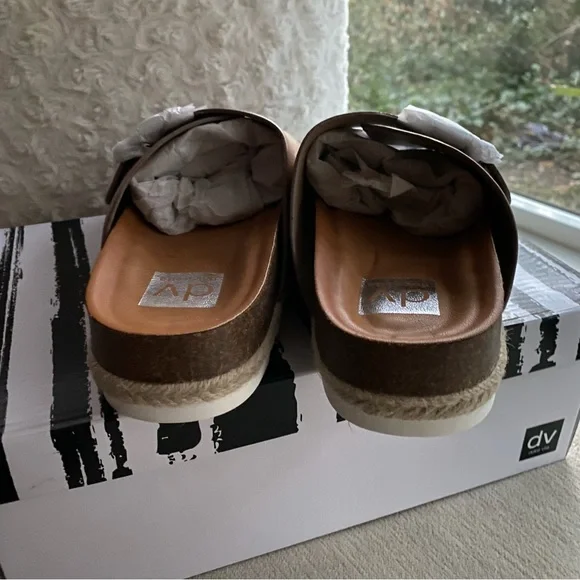 Rose Gold DBL BUCKLE UP Sz 9 CARTHER-RG-EO By Dolce Vita NWT - Picture 8 of 11